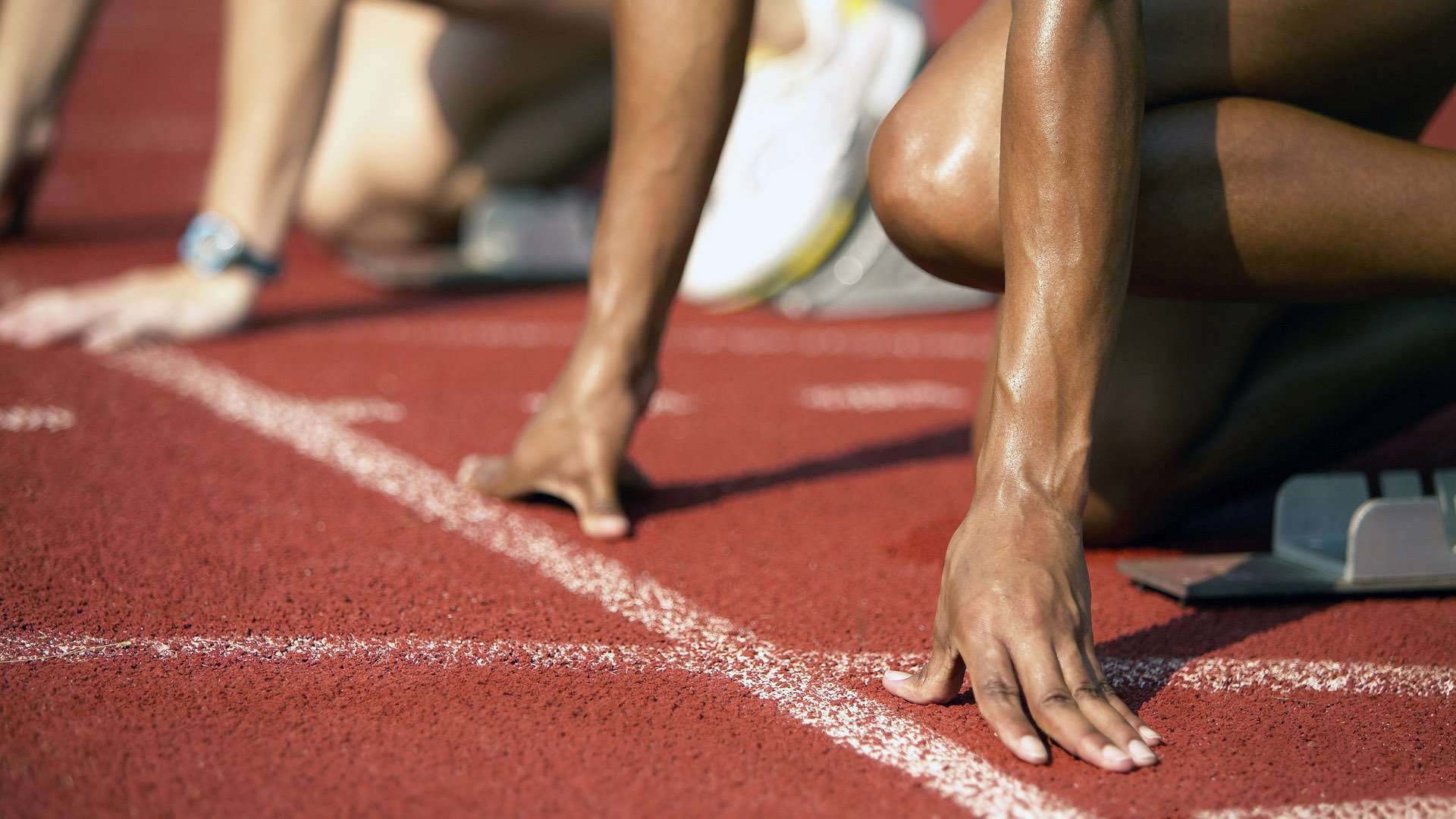 华体会网址-“马科斯·莫奇的战术安排与防守反应，成就美洲狮队的防守核心”